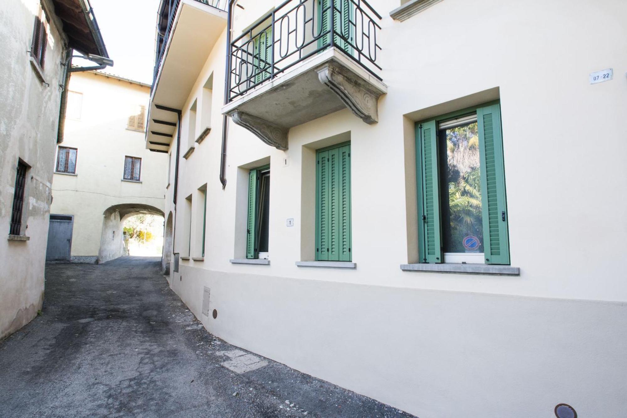 Appartement Casa Lea à Castelveccana Extérieur photo